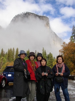 エルキャプタンをバックに